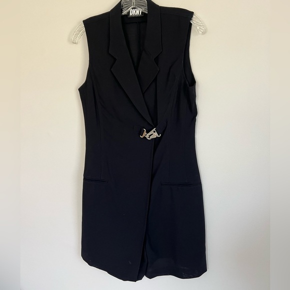 DKNY Women's Black 100% Wool Sleeveless Dressy Romper Size 4 - Picture 1 of 8